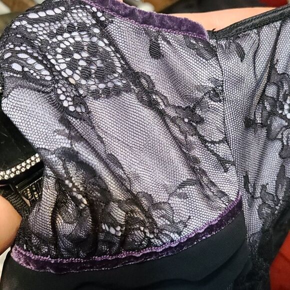 Moda international lavender velvet strapless blous - Picture 9 of 10